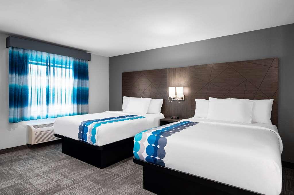 La Quinta Inn By Wyndham Indianapolis Airport Executive Dr חדר תמונה